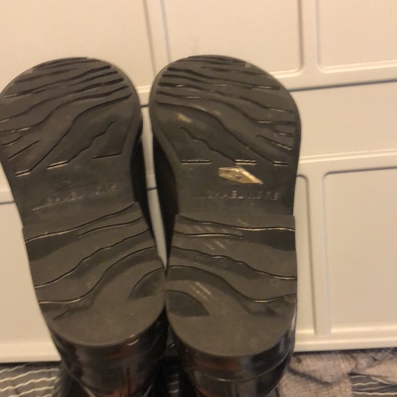 Size 7 Michael Kors Fulton Harness Rain Boot - Picture 2 of 3